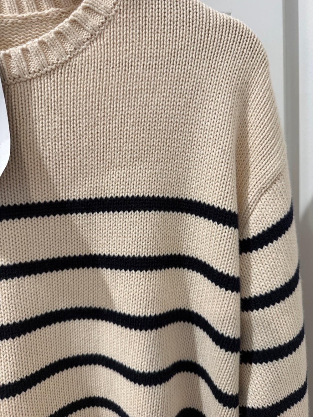 Brandy Melville Striped Sweater - Picture 4 of 7